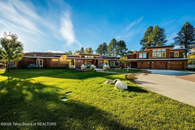 PROPERTY BOAST 3 LARGE ADDITIONAL SHOP SPACES, GUEST CABIN, LIVE - photo 30