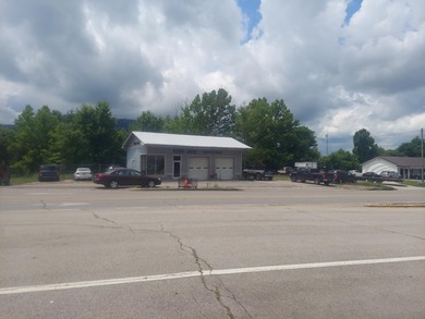 Kentucky River Commercial For Sale in Ravenna Kentucky