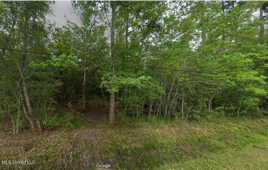 Discover the perfect blend of privacy and convenience with this - photo 1