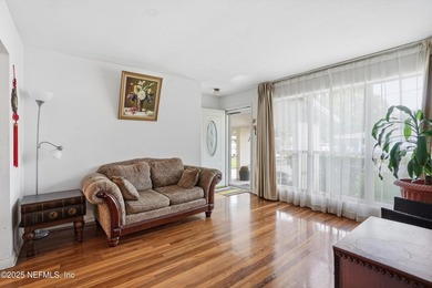 Discover this inviting and low-maintenance 3-bedroom, 2-bath - photo 5