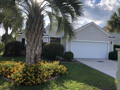 Beautifully updated & well maintained 3-bdrm, 2-bath home on a - photo 2