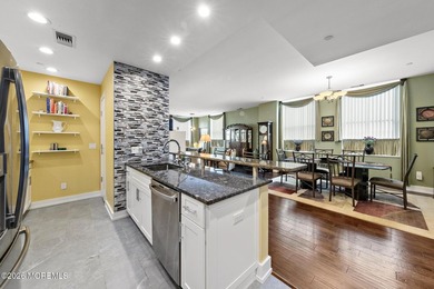 Fantastic opportunity to own an exceptionally spacious corner - photo 3