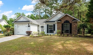 Welcome to 3564 Hunters Oak Lane -- a beautifully updated Johns - photo 2