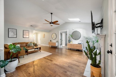 Welcome to 3564 Hunters Oak Lane -- a beautifully updated Johns - photo 8