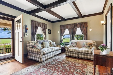 Nestled along picturesque Oregon Road, one of Cutchogue's most - photo 5