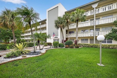 Lake Condo For Sale in Coconut Creek, Florida