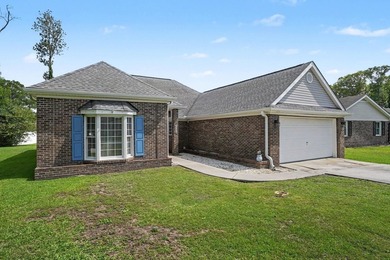 Welcome home to this charming 3-bedroom, 2-bathroom property - photo 3