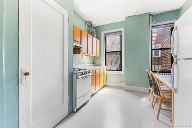 Charm, Convenience, and Community can all be found at 880 W - photo 5