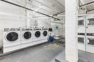 Charm, Convenience, and Community can all be found at 880 W - photo 9