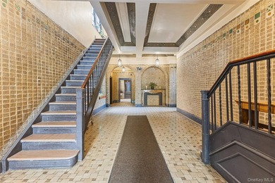 Charm, Convenience, and Community can all be found at 880 W - photo 10