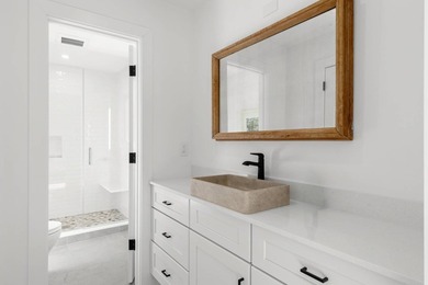 Escape to easy, turnkey North Haven living - quiet streets - photo 15