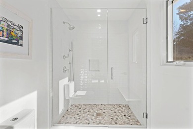 Escape to easy, turnkey North Haven living - quiet streets - photo 16