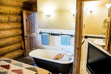 Welcome to the Snow Goose Lodge near Jamestown Wildlife Area and - photo 21