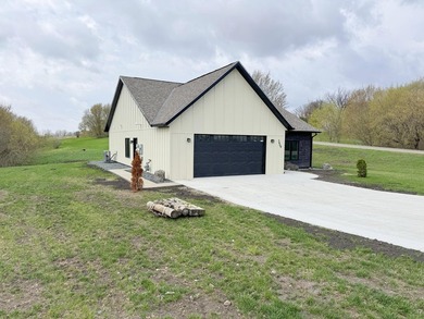 The search ends here. Built in 2024, this nearly new 3 bedroom - photo 31