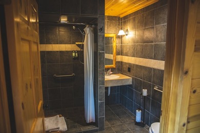 Welcome to the Snow Goose Lodge near Jamestown Wildlife Area and - photo 41