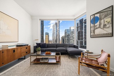 THE SMARTEST BUY IN BROOKLYN. BROOKLYN POINT OFFERS ONE OF THE - photo 3