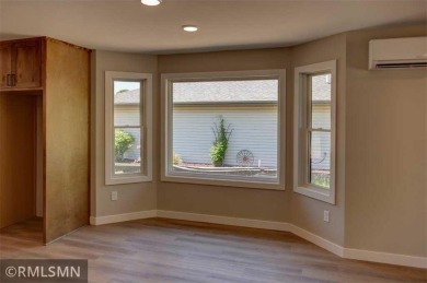 Conveniently located in Amery's highly sought after Pondhurst