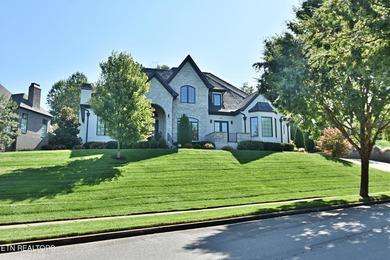 Fort Loudoun Lake Home For Sale in Knoxville Tennessee