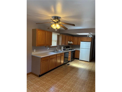 Oakland Beach Cottage with Open Floor Plan, Two Bedroom, One - photo 6