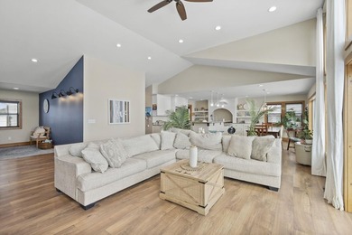 Custom-Built Lake Home on Island Lake in the Copper Point - photo 3