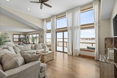 Custom-Built Lake Home on Island Lake in the Copper Point - photo 4