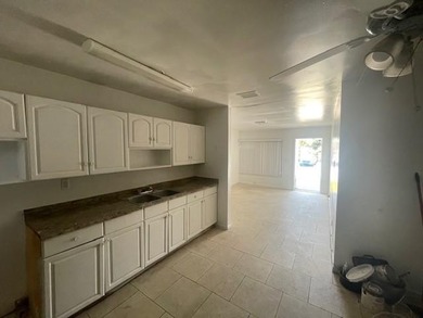 Welcome to this charming 2-bedroom, 1-bath single-family home - photo 11