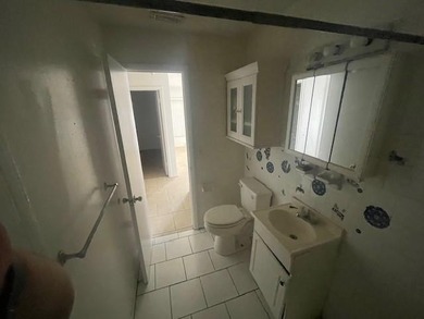 Welcome to this charming 2-bedroom, 1-bath single-family home - photo 14