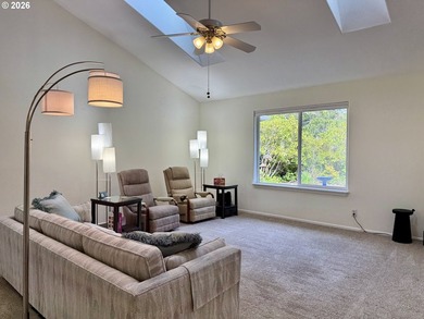This incredibly well maintained 3-bedroom, 2-bath home offers 1 - photo 6