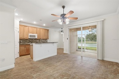 Enjoy peaceful lakefront living in the gated Tidelands community - photo 9