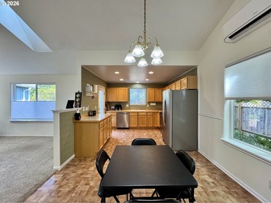 This incredibly well maintained 3-bedroom, 2-bath home offers 1 - photo 9