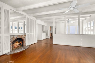 Balboa Island duplex with desirable large configuration units - photo 5