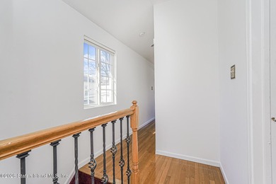 Well-maintained, over 2,000 sq ft detached two-family home - photo 14