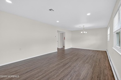 WELCOME to this NEWLY UPDATED 2-bedroom, 1-bath Sarasota Model - photo 7