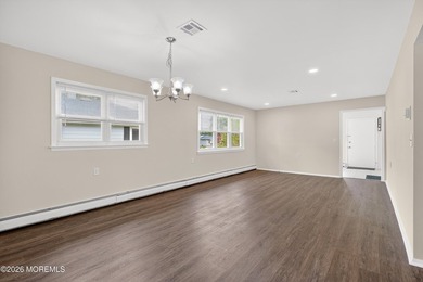 WELCOME to this NEWLY UPDATED 2-bedroom, 1-bath Sarasota Model - photo 9