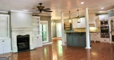 Located in The Cloisters, this 5 bedroom, 3.5 bath home is - photo 20