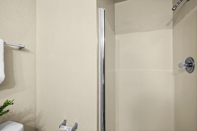 An excellent opportunity for both first-time homebuyers and - photo 21