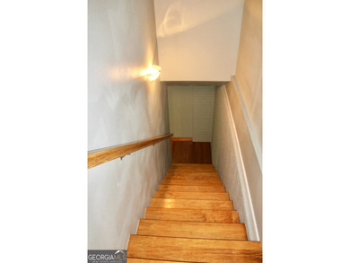 Located in The Cloisters, this 5 bedroom, 3.5 bath home is - photo 27