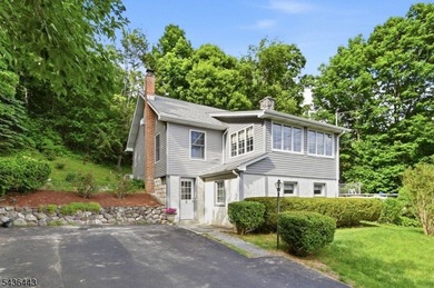 Perched on a corner lot in Pinecliff Lake Community, this - photo 32