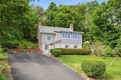 Perched on a corner lot in Pinecliff Lake Community, this - photo 33
