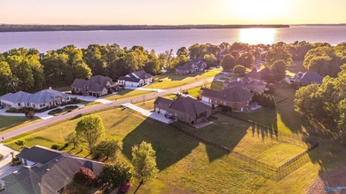 Located in a gated community in Brigadoon Highlands on Lake - photo 4