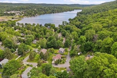 Perched on a corner lot in Pinecliff Lake Community, this - photo 39