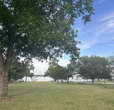 Come play now, build later, and fall in love with lake life - photo 4