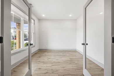 Love being near the water? This stunning two-story, 4-bedroom, 3 - photo 7