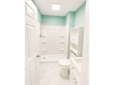 PRICED BELOW RECENT ASSESSMENT! This is a very large, roomy home - photo 12