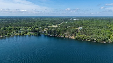 Situated on the crystal-clear shores of the stunning 1060-acre - photo 20