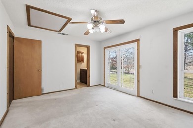 Welcome to tranquil waterfront living in the highly sought-after - photo 20