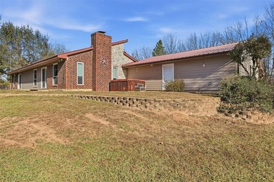 Welcome to tranquil waterfront living in the highly sought-after - photo 30