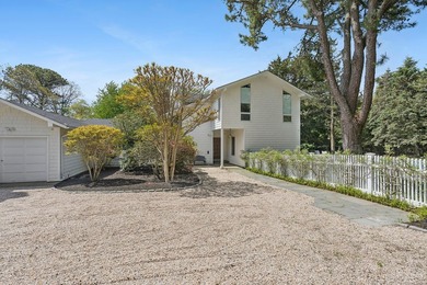 Experience the perfect blend of modern style and coastal - photo 4