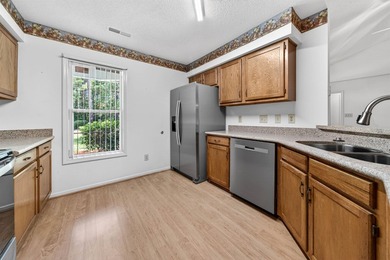 RARE OPPORTUNITY!! All-Brick Pool Home on 0.67 Acre lot with NO - photo 8