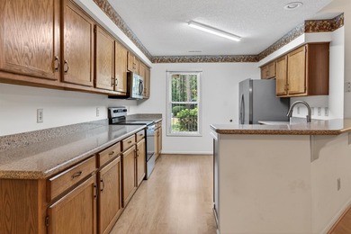 RARE OPPORTUNITY!! All-Brick Pool Home on 0.67 Acre lot with NO - photo 10